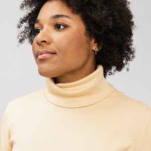 PAOLA Turtleneck Tee