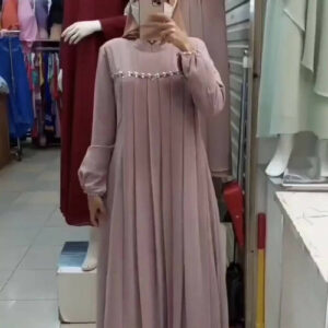 Amna Pleated Diamond Work Abaya